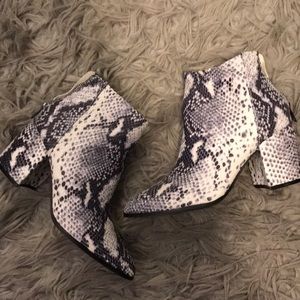 Snake booties